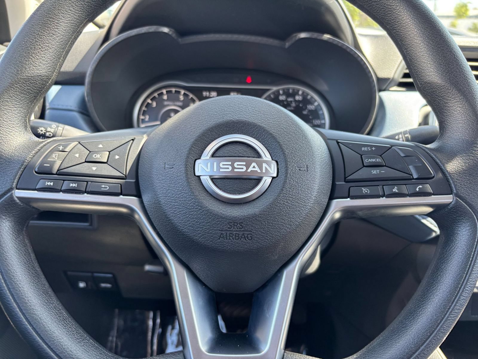 Used 2025 Nissan Versa SV FWD image 27