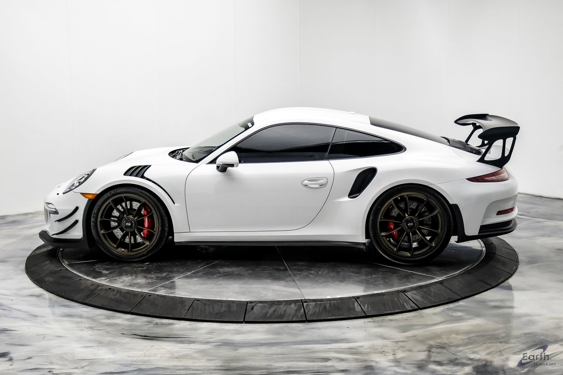 Used 2016 Porsche 911 GT3 RS image 9