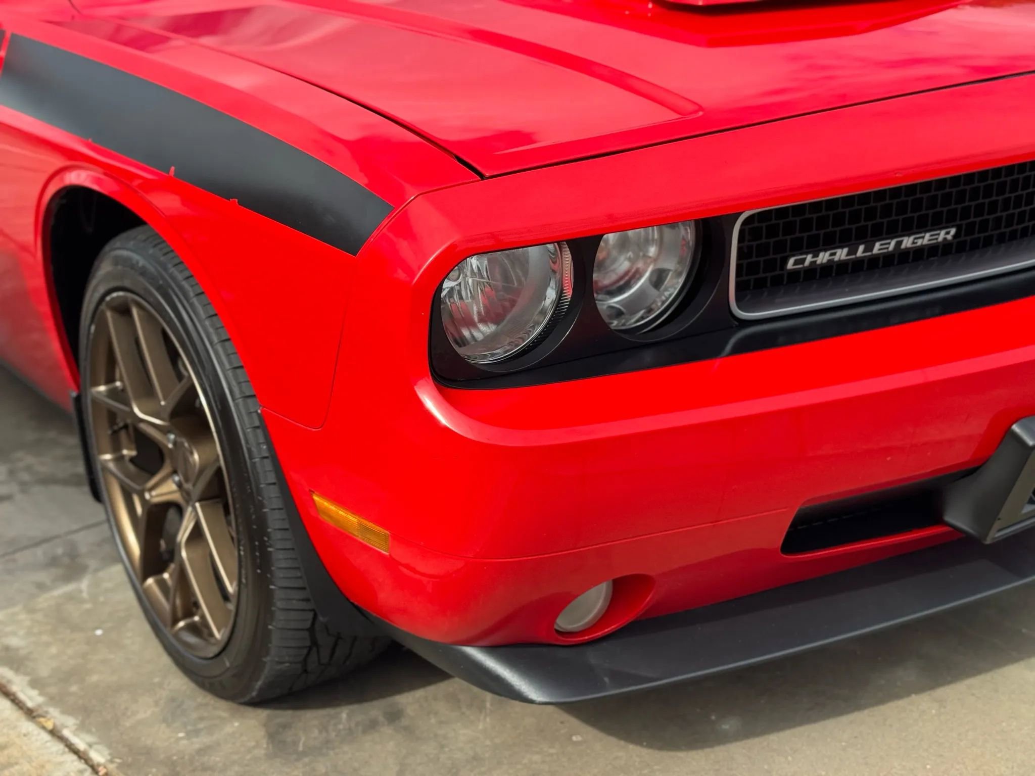 Used 2010 Dodge Challenger R/T image 40