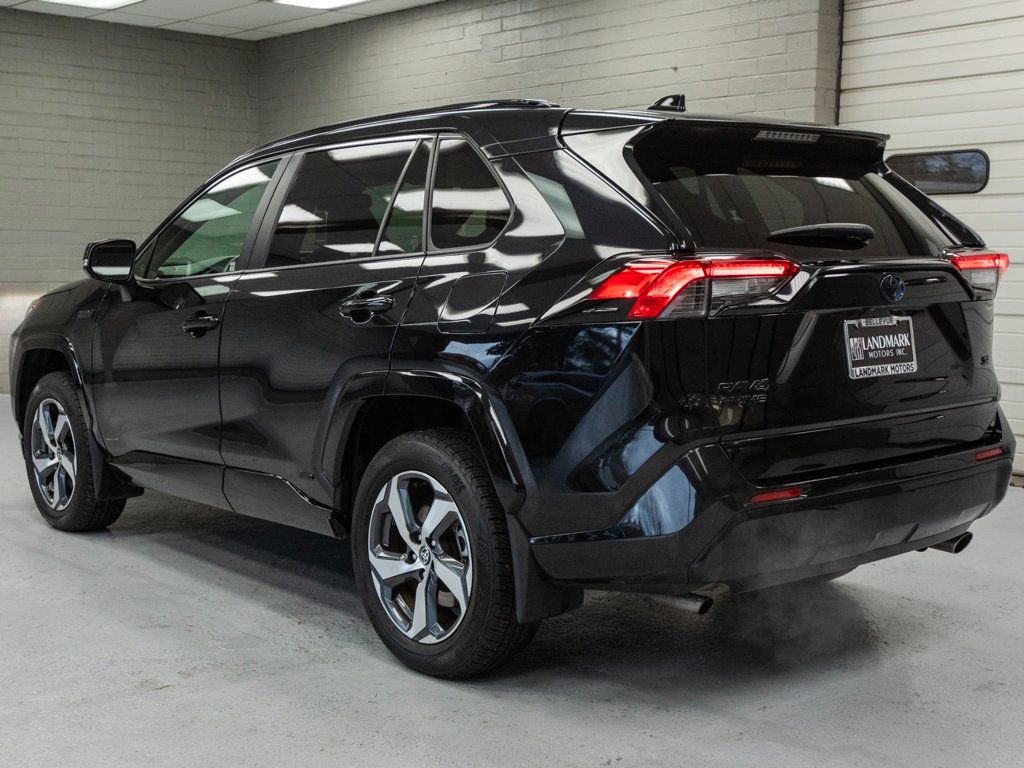 Used 2021 Toyota RAV4 SE image 35
