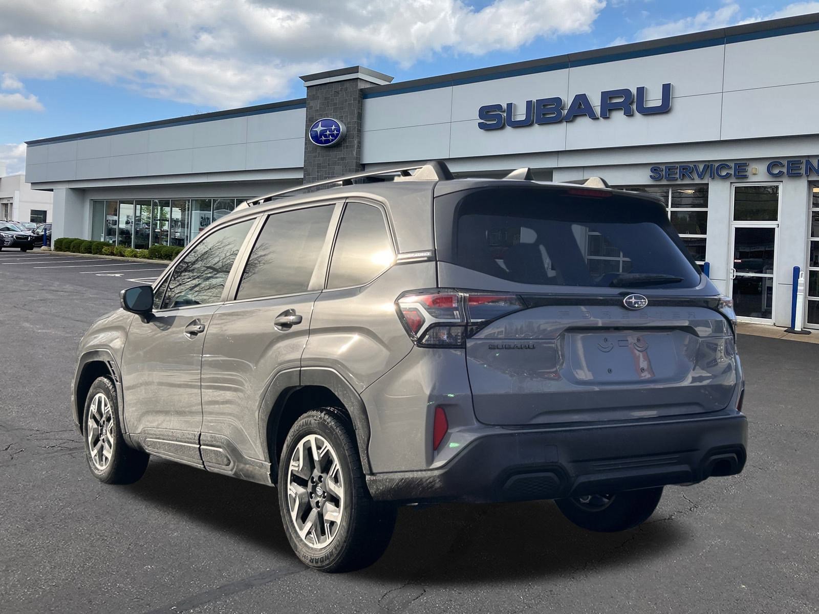 Certified 2025 Subaru Forester Premium image 5