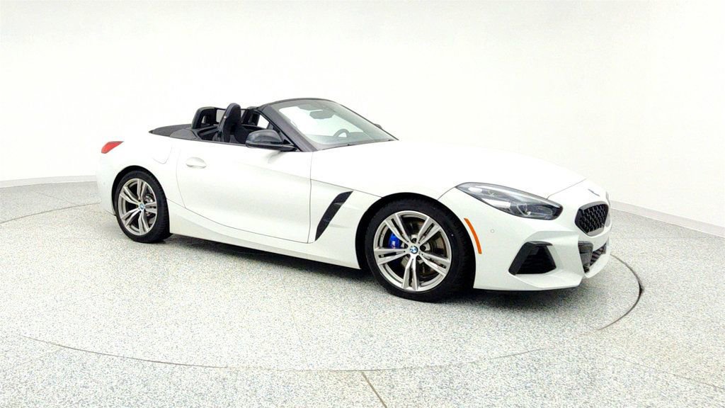 Used 2022 BMW Z4 sDrive30i w/ Dynamic Handling Package image 3