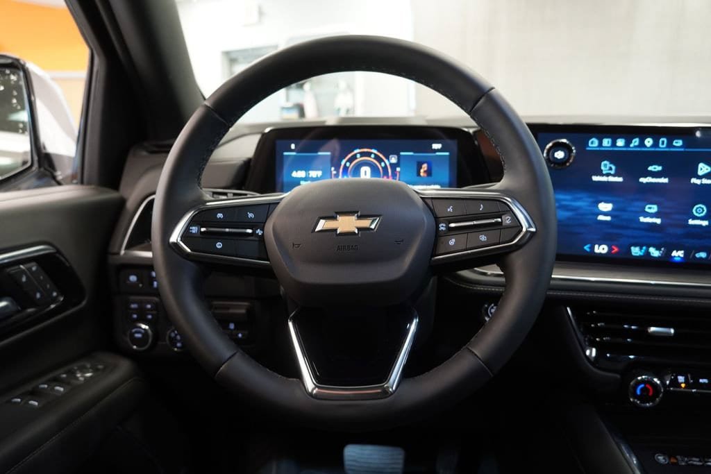 New 2025 Chevrolet Tahoe Premier w/ Sun And Tow Package AWD/4WD image 22