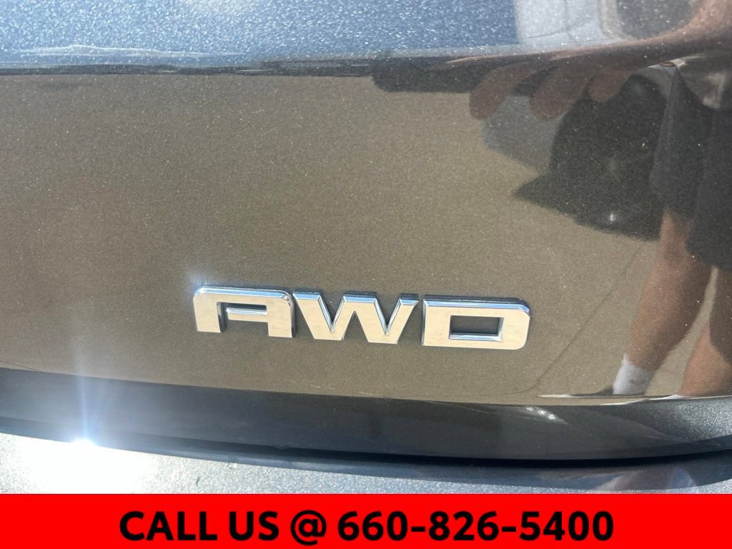 Used 2019 GMC Terrain Denali w/ Advanced Safety Package AWD/4WD image 10
