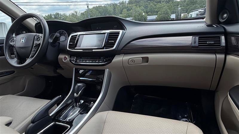 Used 2016 Honda Accord EX-L image 34