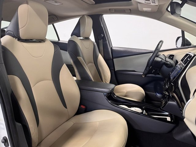 Used 2016 Toyota Prius Four image 10