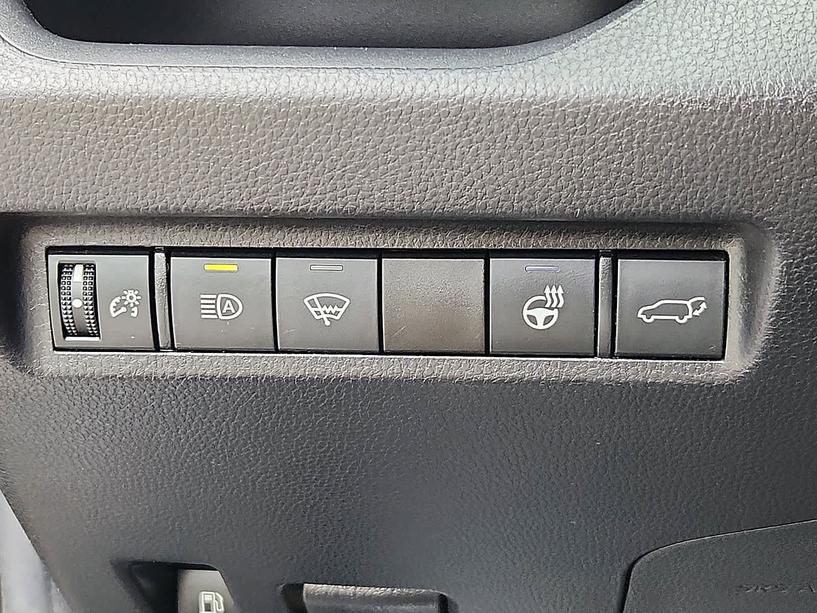 Certified 2021 Toyota RAV4 XLE image 25