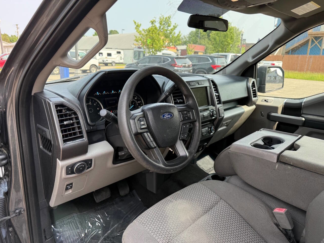 Used 2018 Ford F150 XLT w/ Trailer Tow Package image 12