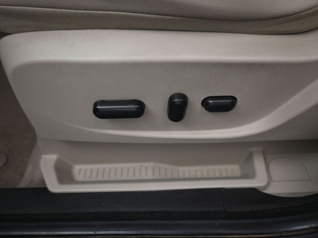 Used 2014 Ford Escape Titanium w/ Equipment Group 401A image 13