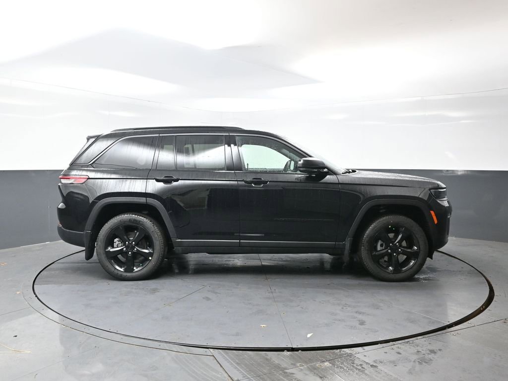 New 2026 Jeep Grand Cherokee Limited w/ Limited Altitude Package image 2