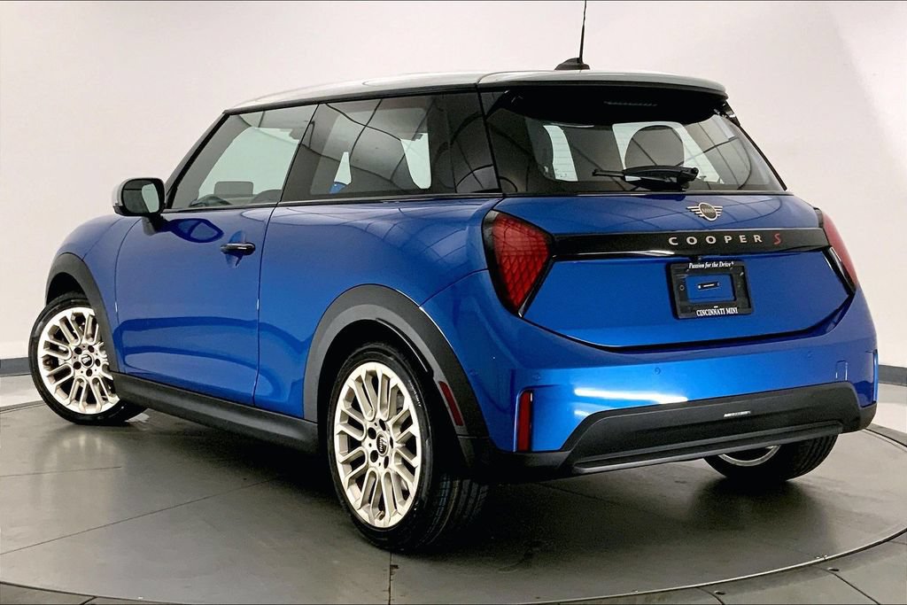 Used 2025 MINI Cooper S FWD image 10