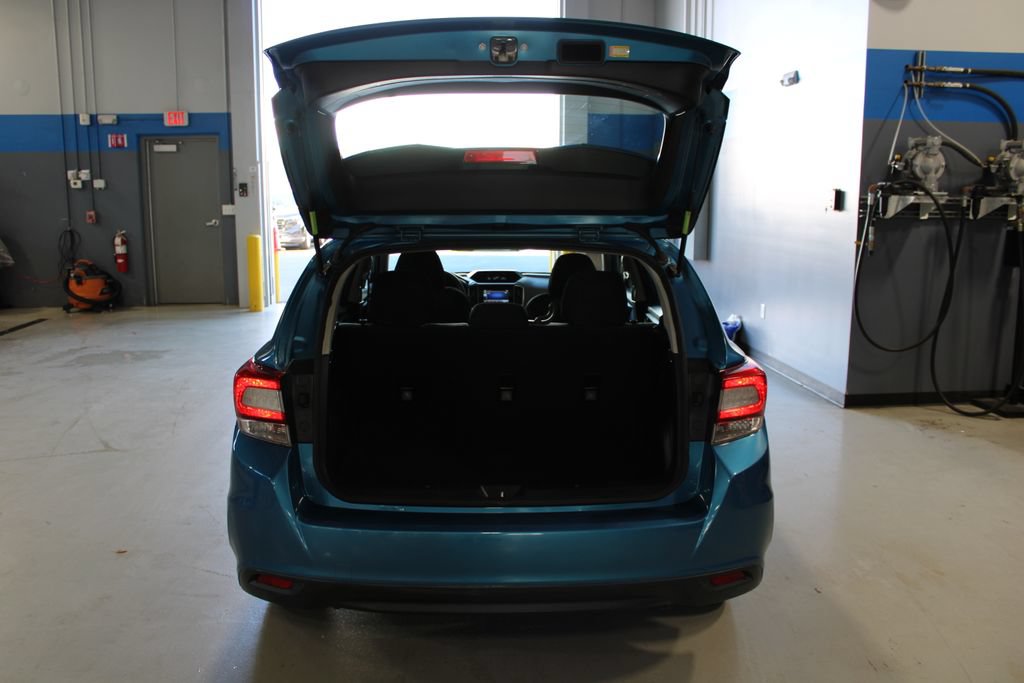 Used 2017 Subaru Impreza 2.0i AWD/4WD image 18