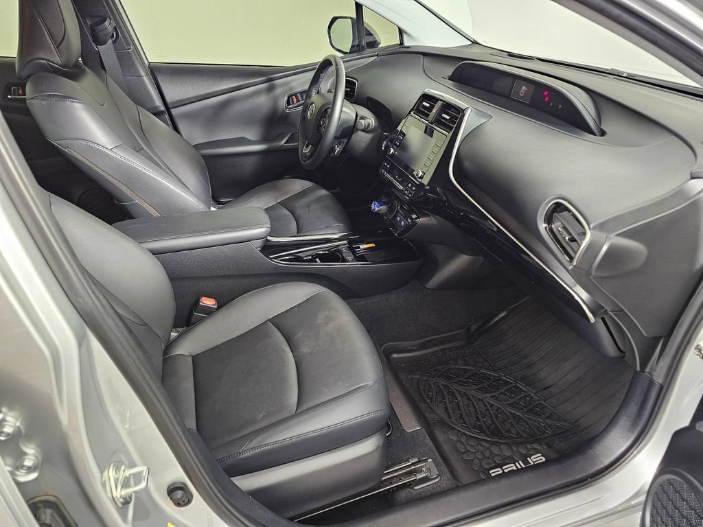 Used 2020 Toyota Prius XLE w/ Advanced Technology Package AWD/4WD image 11