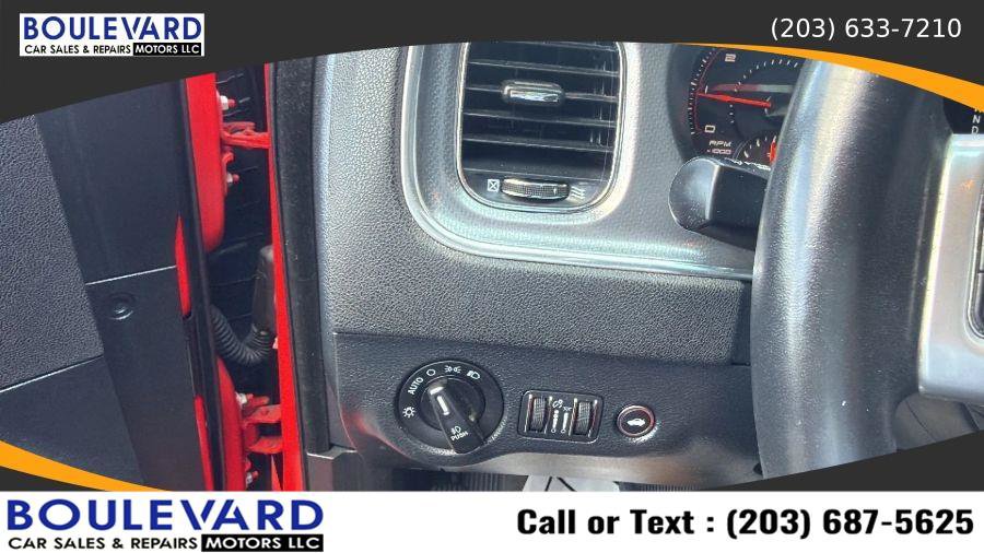Used 2014 Dodge Charger SXT AWD/4WD image 20