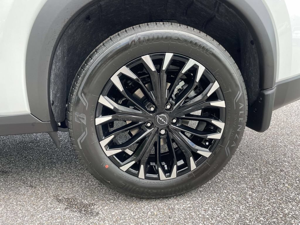 New 2026 Nissan Rogue Dark Armor FWD image 7