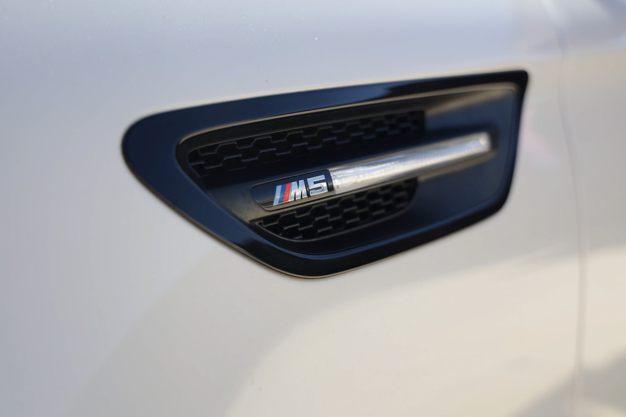 Used 2016 BMW M5 RWD image 42