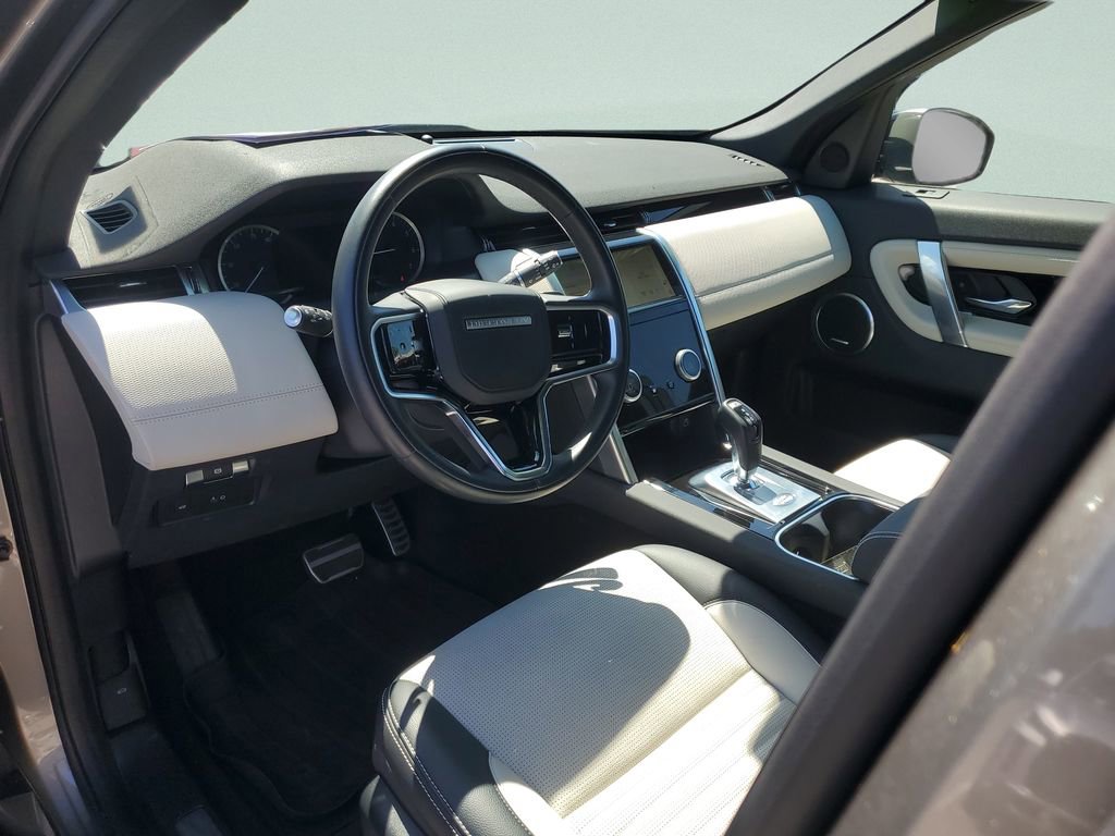 Used 2023 Land Rover Discovery Sport SE R-Dynamic image 22
