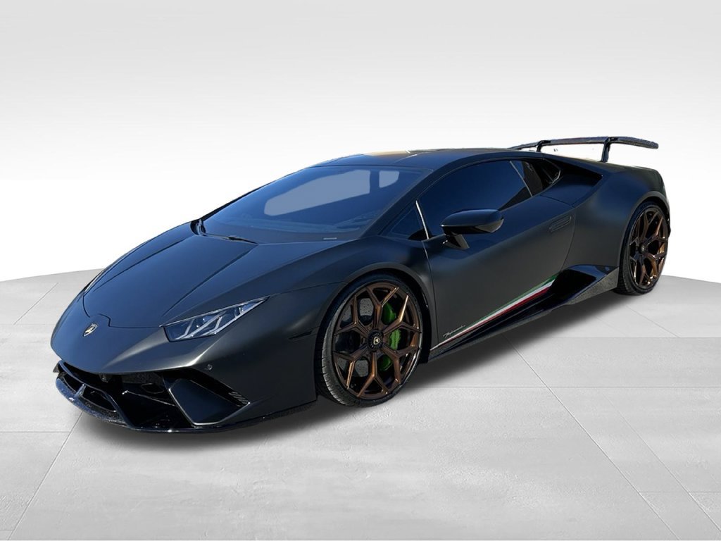 Used 2018 Lamborghini Huracan Performante AWD/4WD image 3