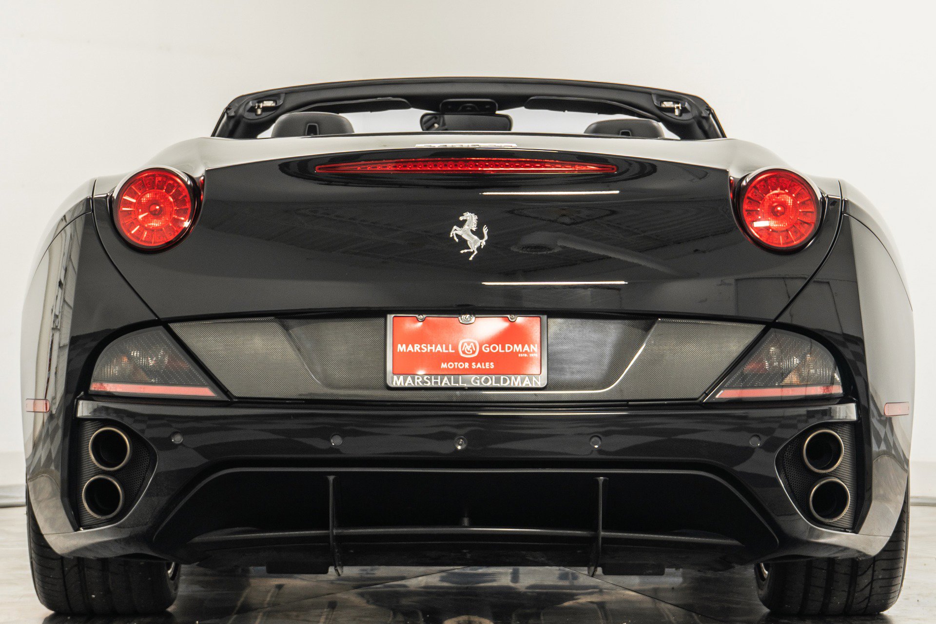 Used 2011 Ferrari California image 8