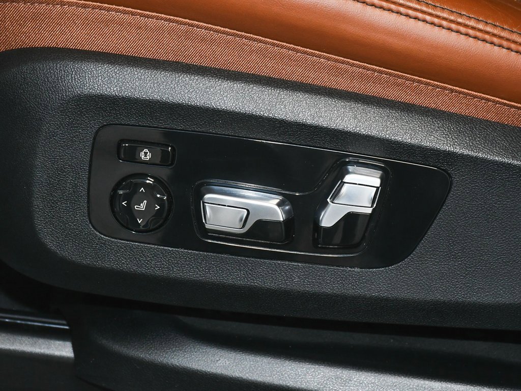 Used 2024 BMW ALPINA XB7 image 68