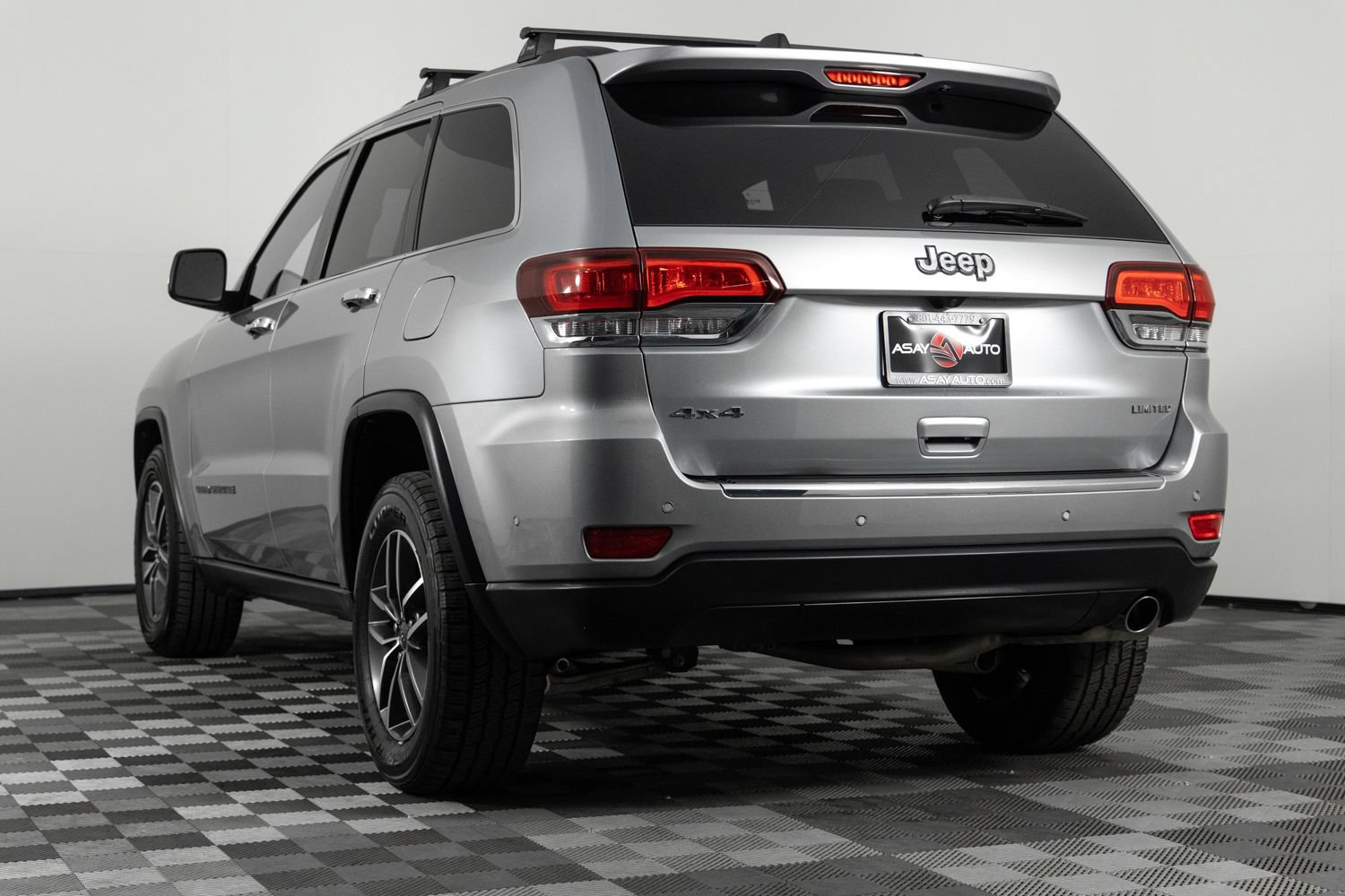 Used 2021 Jeep Grand Cherokee Limited AWD/4WD image 5