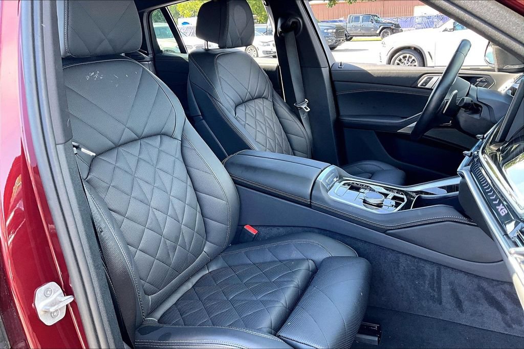 Certified 2025 BMW X6 xDrive40i AWD/4WD image 30