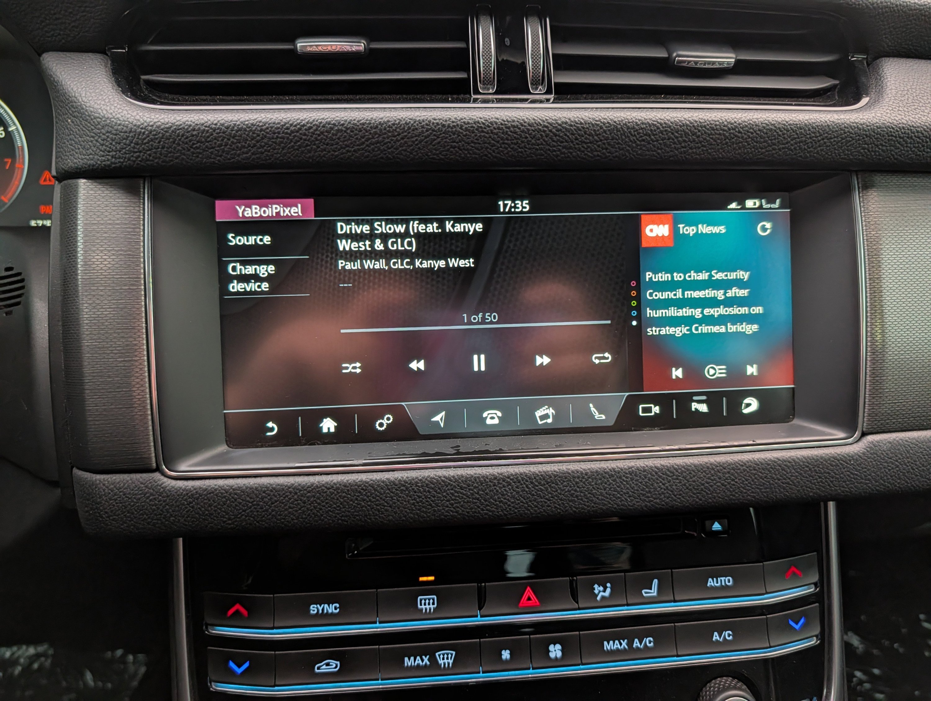Used 2018 Jaguar XF S RWD image 62