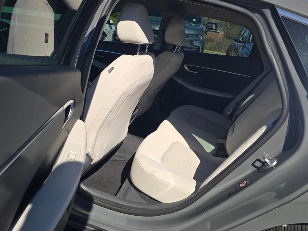 Used 2021 Hyundai Sonata SEL image 10