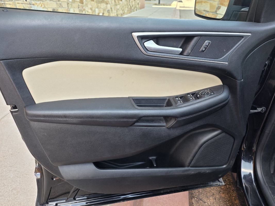 Used 2023 Ford Edge SEL AWD/4WD image 15