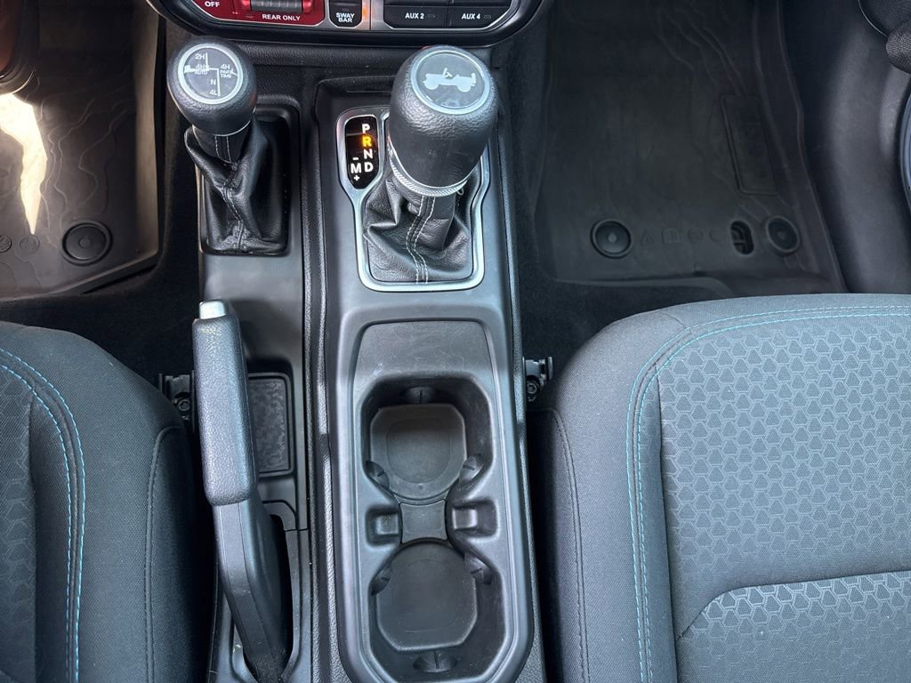 Used 2024 Jeep Wrangler Unlimited Rubicon 4xe AWD/4WD image 24