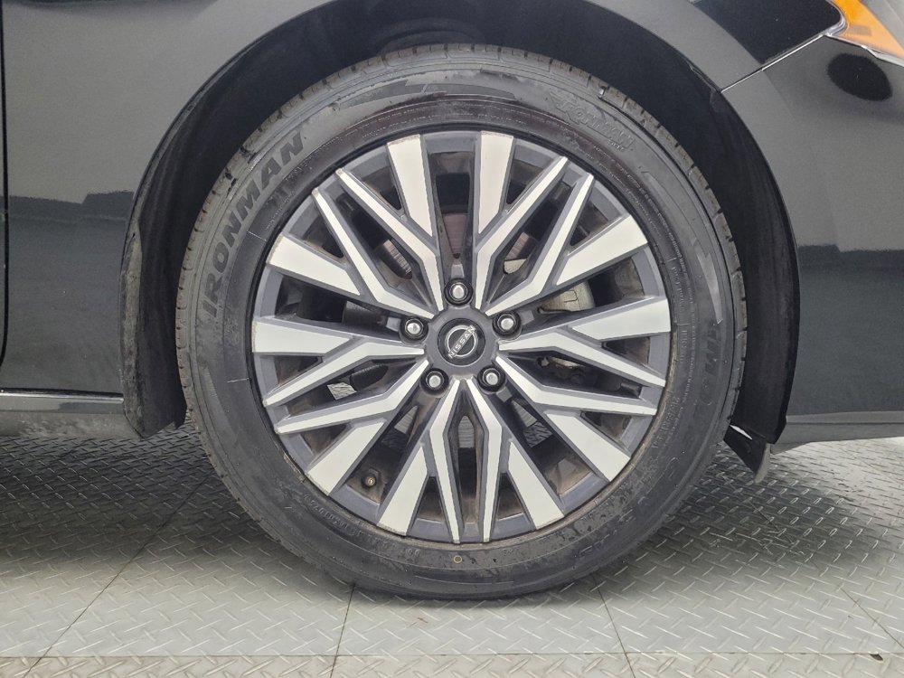 Used 2023 Nissan Altima 2.5 SV image 31