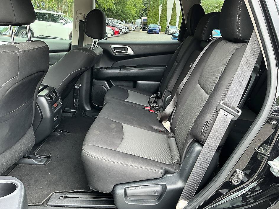 Used 2020 Nissan Pathfinder S AWD/4WD image 22