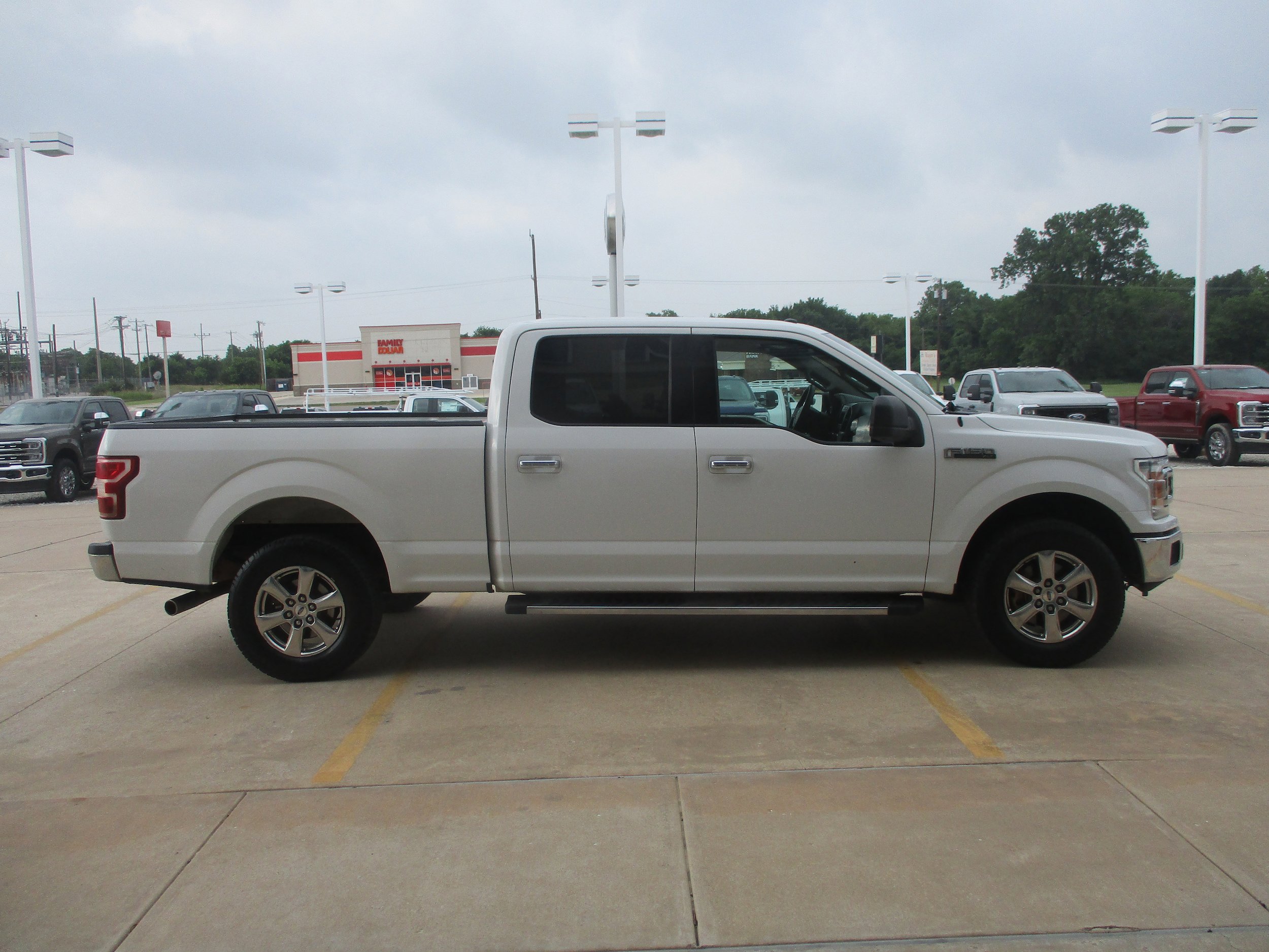 Used 2018 Ford F150 XLT w/ XTR Package AWD/4WD image 11
