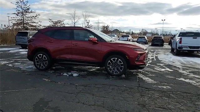 Used 2025 Chevrolet Blazer RS image 9