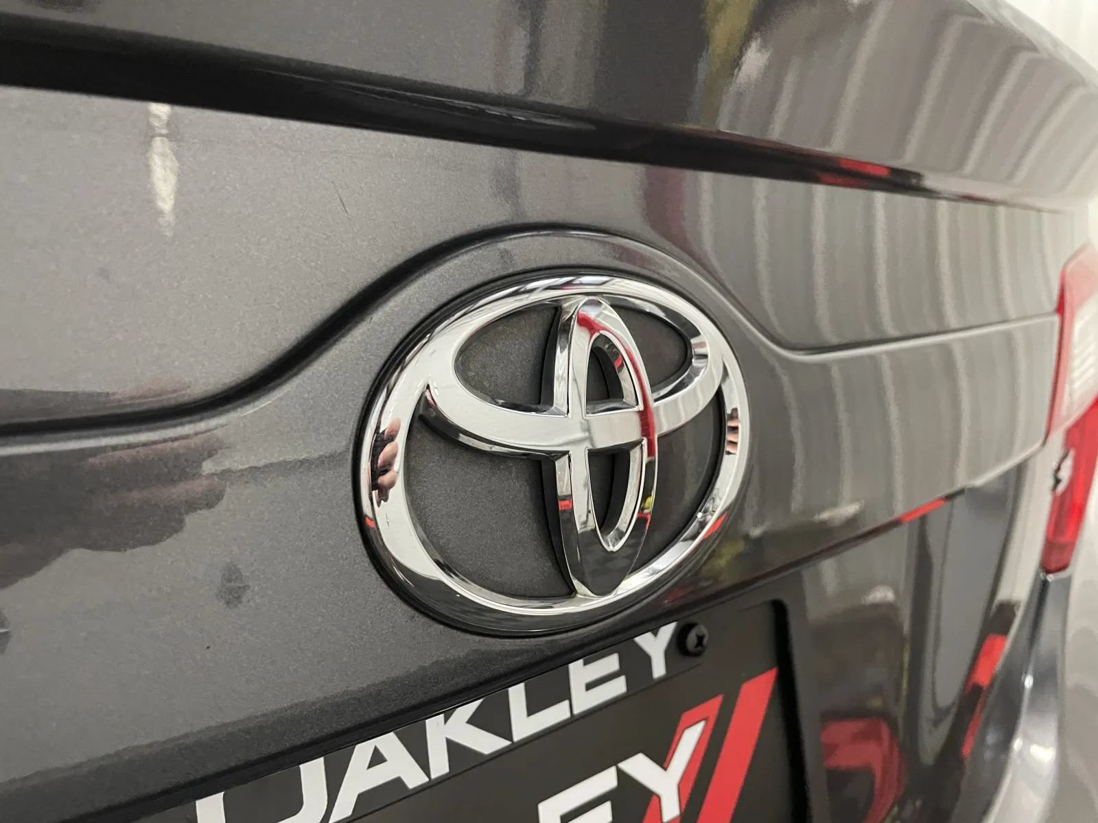 Used 2013 Toyota Camry SE w/ Leather Pkg FWD image 15