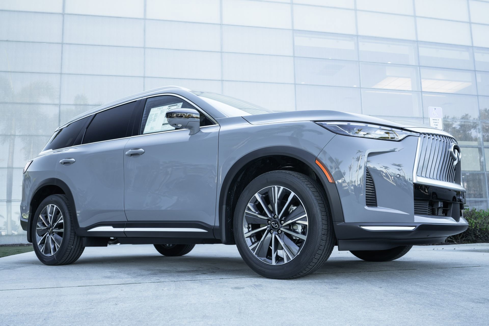 New 2026 INFINITI QX60 Luxe w/ Cargo Package