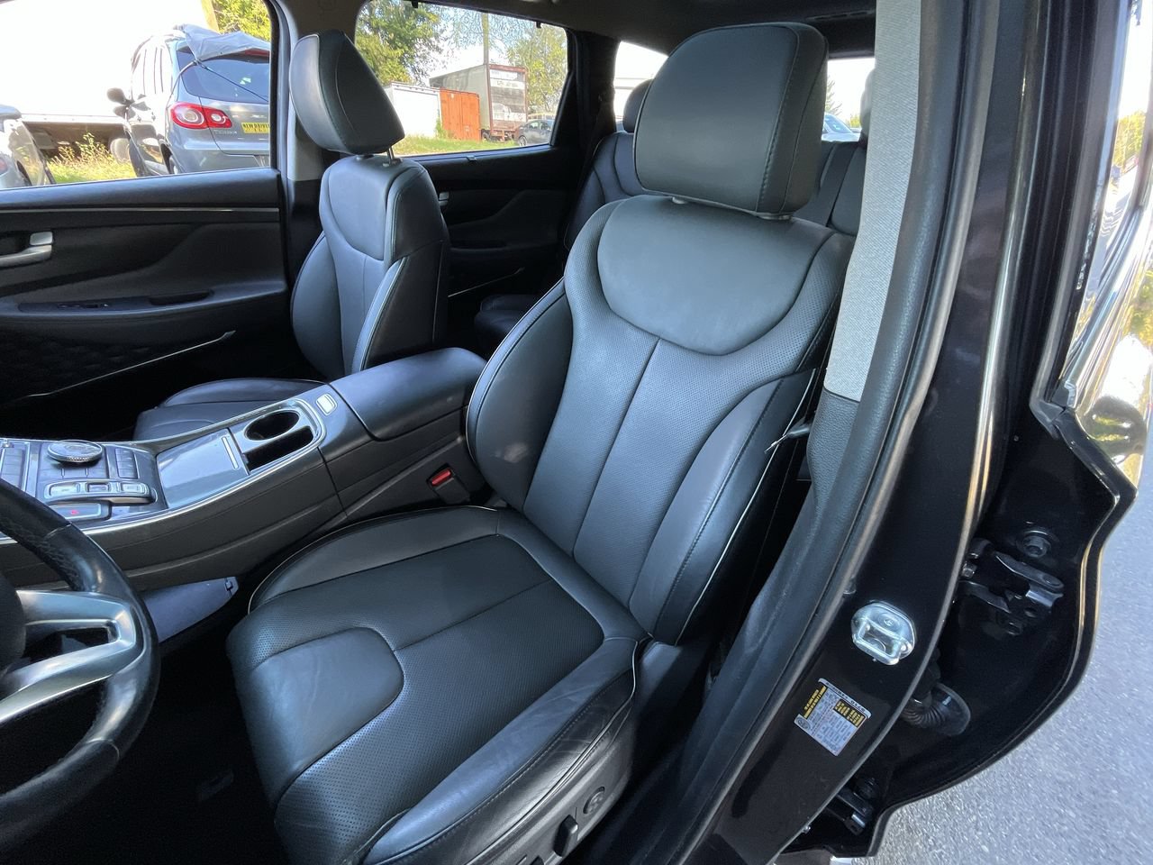Used 2023 Hyundai Santa Fe Limited AWD/4WD image 5