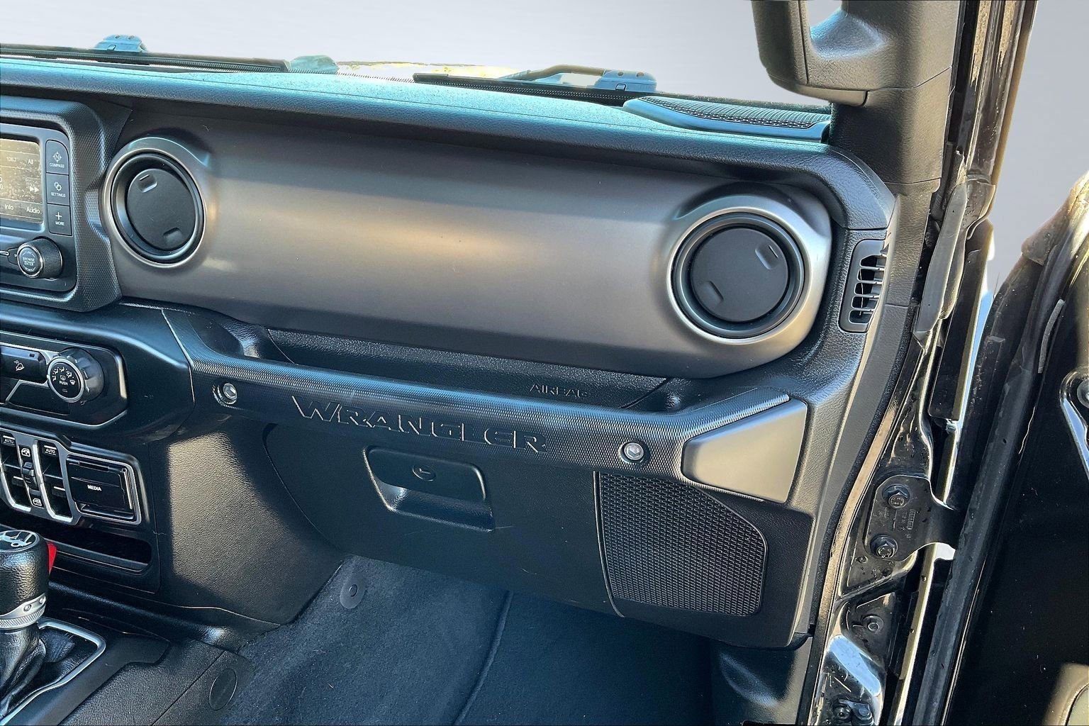 Used 2018 Jeep Wrangler Unlimited Sport S image 15