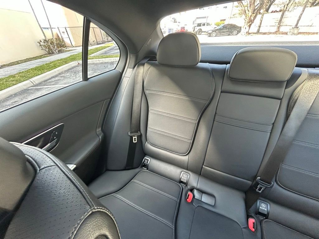Used 2025 Mercedes-Benz C 300 Sedan image 12
