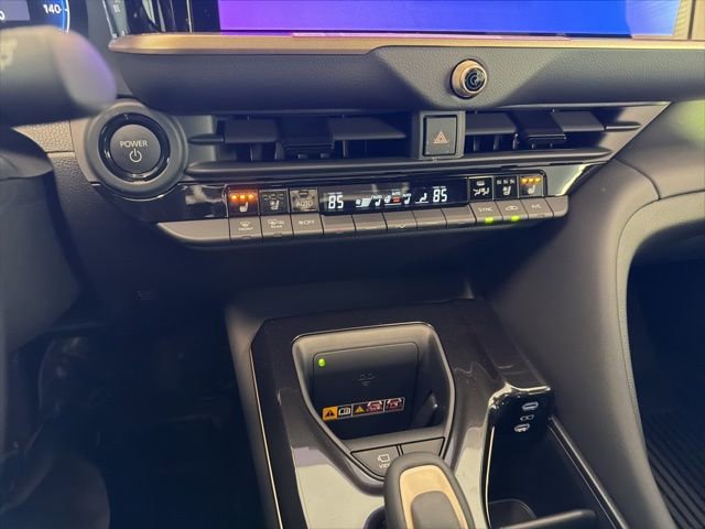 New 2025 Toyota Crown Signia image 34