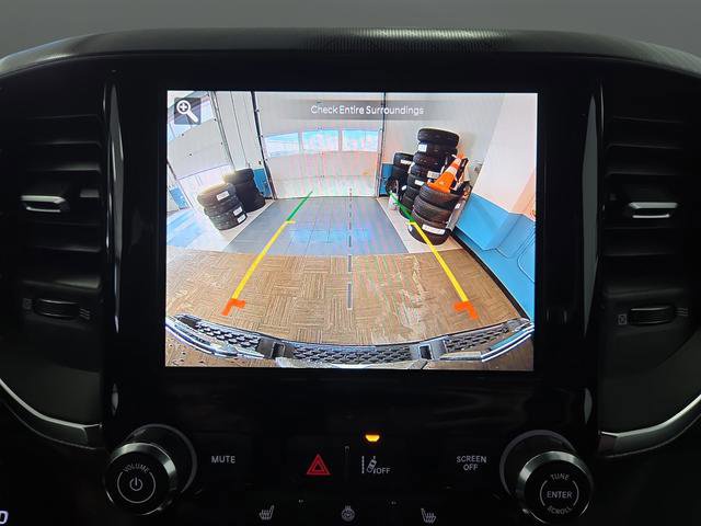 New 2026 RAM 1500 4x4 Crew Cab image 9