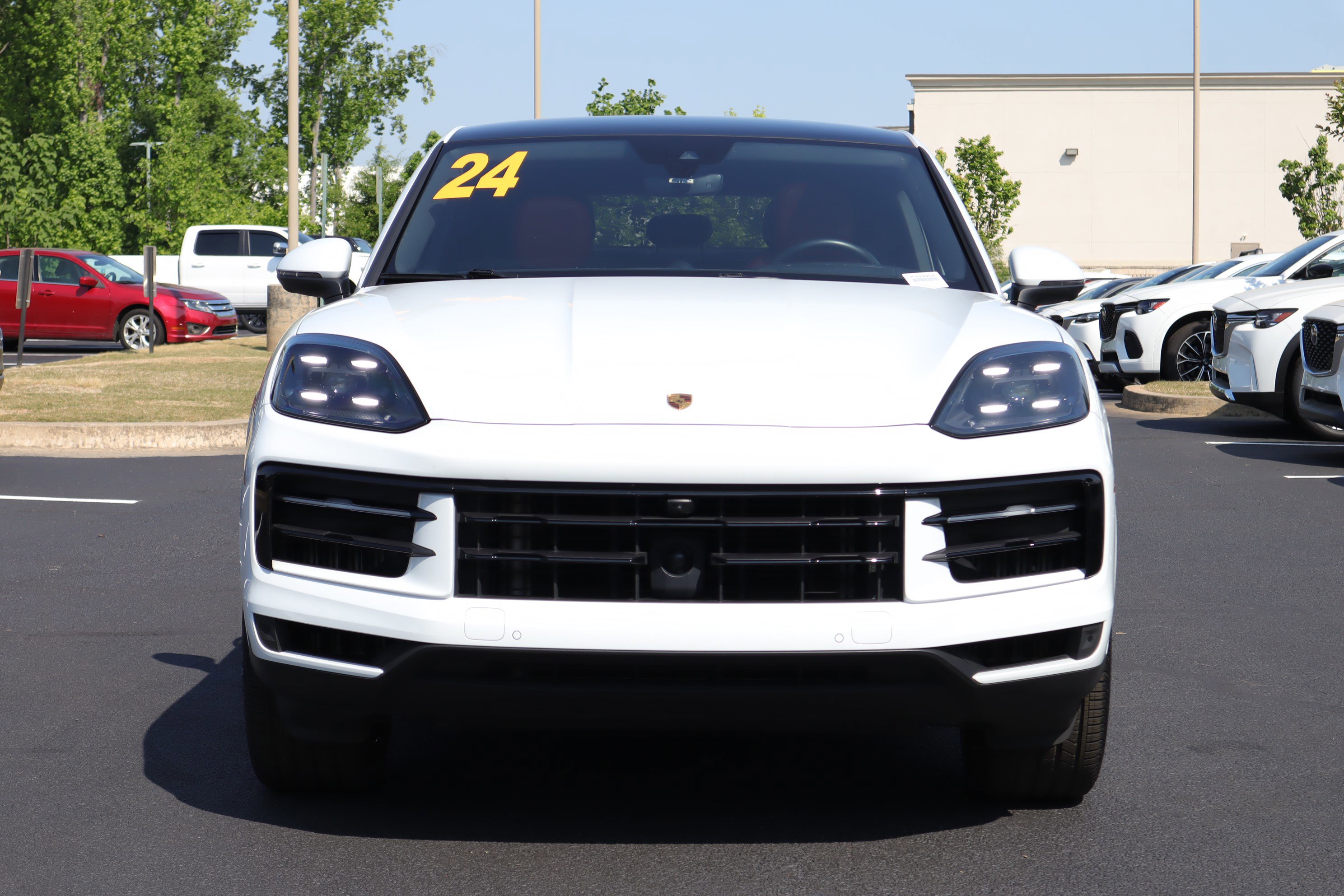 Used 2024 Porsche Cayenne Coupe AWD/4WD image 37