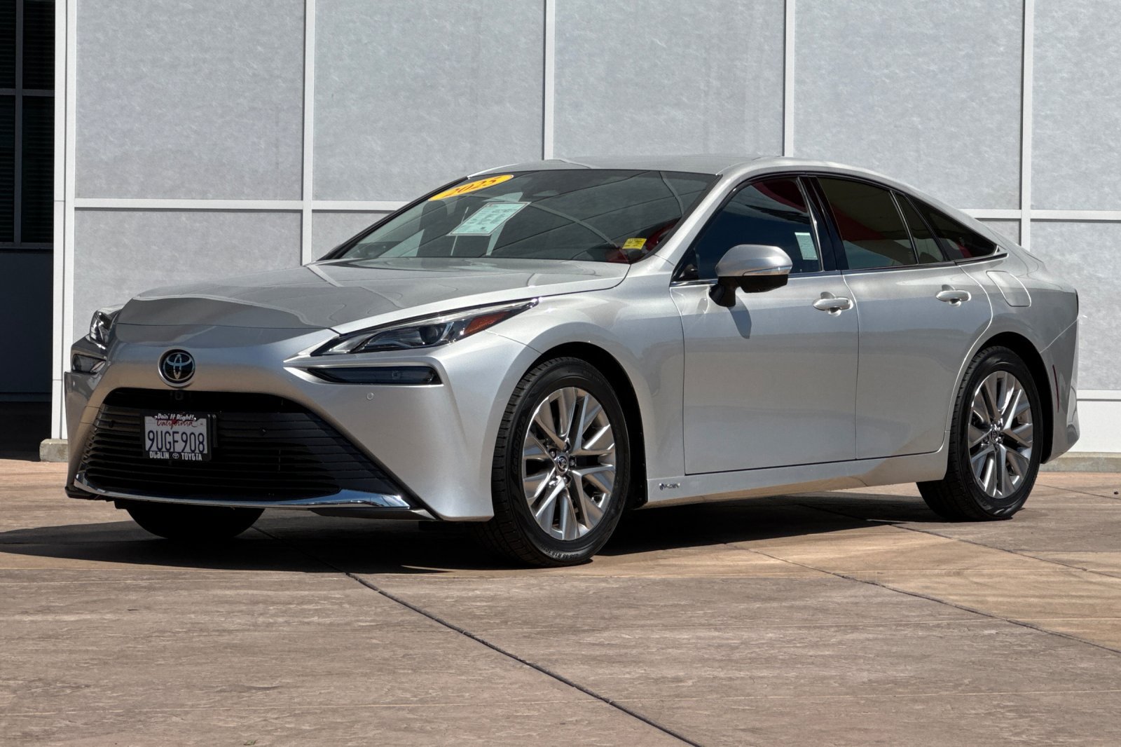 Certified 2025 Toyota Mirai XLE RWD image 10
