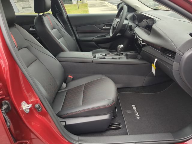 New 2026 Nissan Sentra SR w/ SR Premium Package FWD image 34