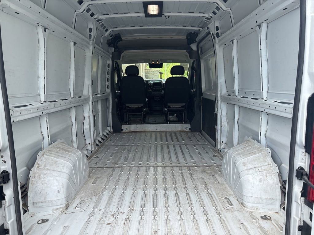 Used 2024 RAM ProMaster 2500 w/ Convenience Group image 15