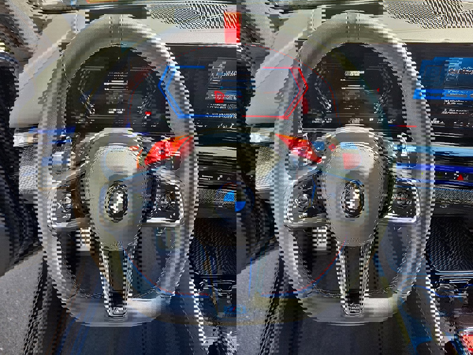 Used 2025 BMW M5 w/ Executive Package image 21