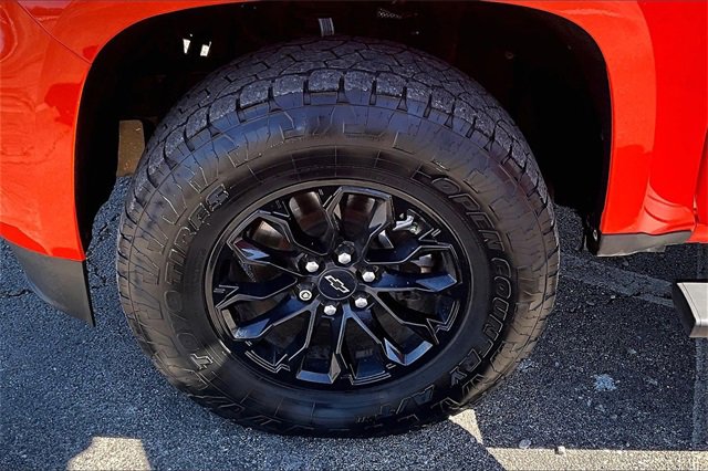 Used 2021 Chevrolet Colorado Z71 w/ Safety Package image 35