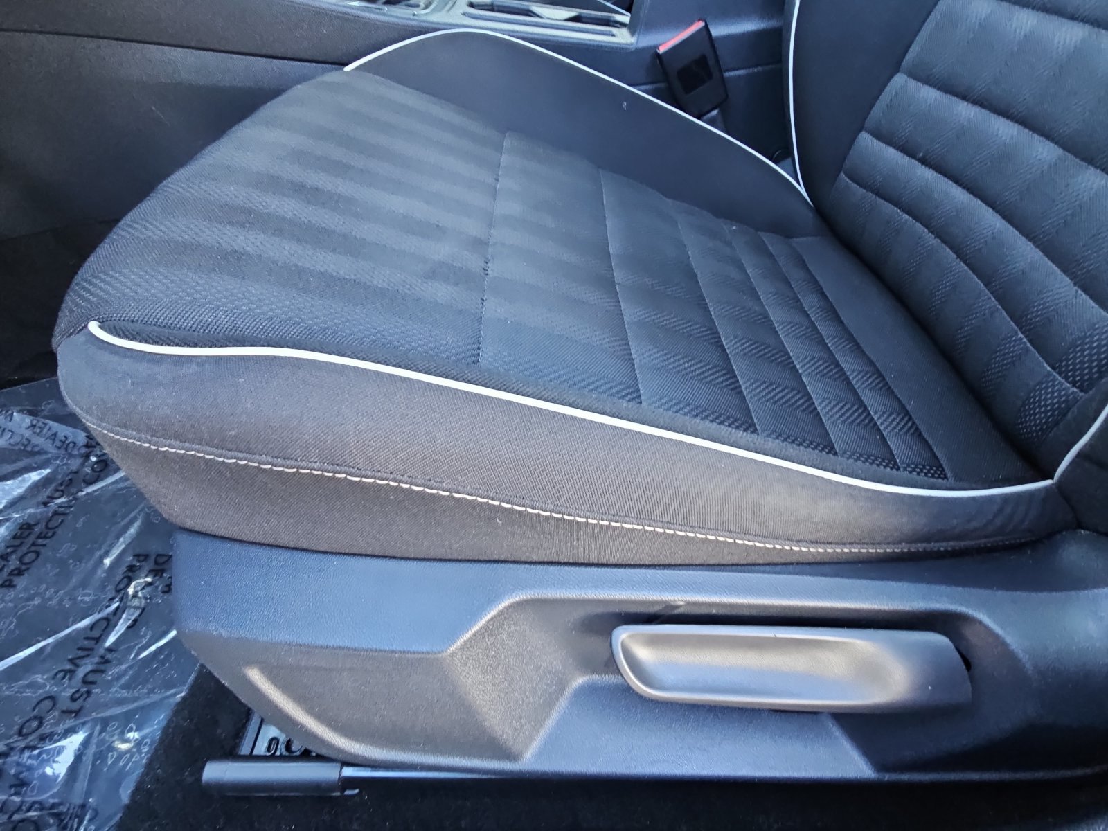 Used 2023 Volkswagen Jetta Sport FWD image 27