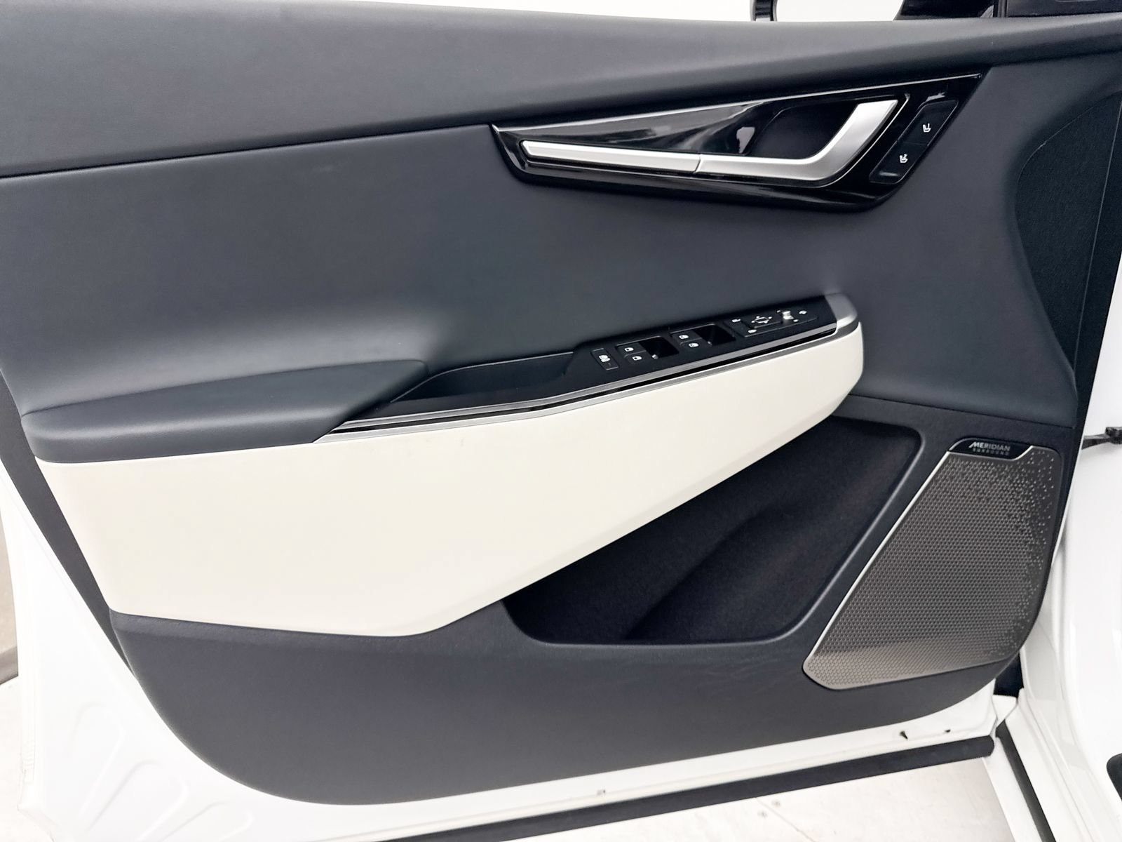 Certified 2024 Kia EV6 GT-Line RWD image 34