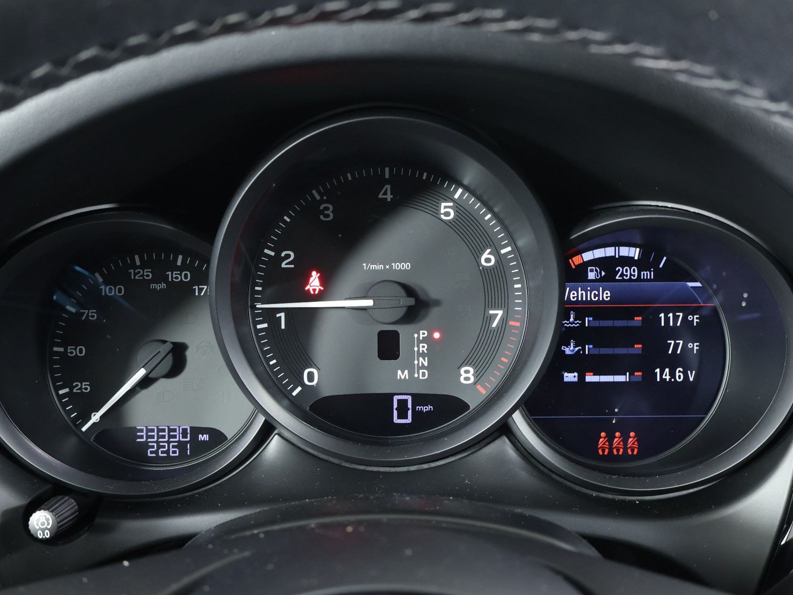 Certified 2023 Porsche Macan AWD/4WD image 16